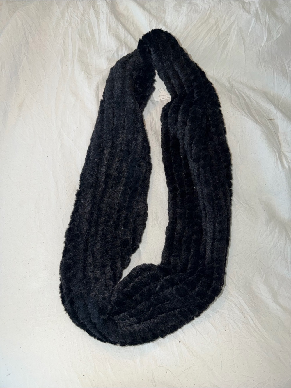 NWT Calvin Klein Black Faux Fur Infinity Scarf
